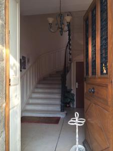 Fotografie z fotogalerie ubytování Hôtel des Cymaises v destinaci Semur-en-Auxois