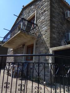The building in which Az apartmant is located