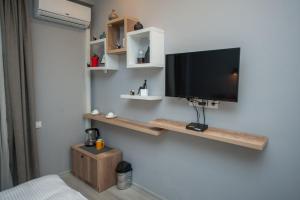 TV a/nebo společenská místnost v ubytování Easy Hotel T'bilisi