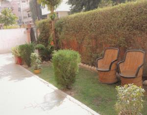 En hage utenfor Hotel Karni Niwas