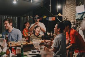 入住The Yard Bangkok Hostel的客人
