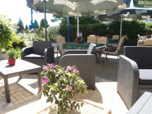 A seating area at Hotel Wutzler