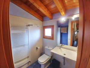 Koupelna v ubytování Casa PereCampelles - Vall de Núria - Ripollès + 28 fotografií