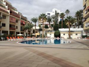 Bazén v ubytování EL CARMEN beach apartment nebo v jeho okolí