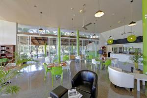 Reef Suite餐厅或其他用餐的地方