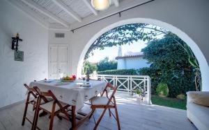 A balcony or terrace at Villa Mediterranea