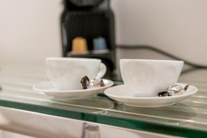 Coffee and tea making facilities at Navona Style