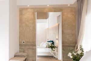 A bathroom at Navona Style