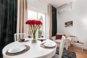 Foto da galeria de Nowy Świat Cozy Apartment Warsaw by Renters em Varsóvia