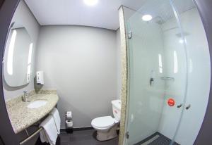 ibis Cucuta的一间浴室