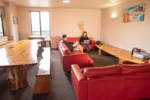 Posezení v ubytování Dusky Lodge