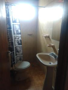 Koupelna v ubytování Zahra Depto