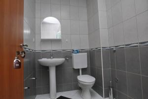 Um banheiro em Villa Andjelina
