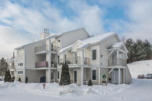 Gallery image of Condo Entre Ville/Nature in Magog-Orford