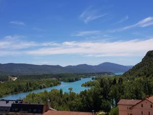 Peisaj natural din apropierea acestui hotel