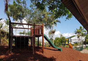 Area permainan anak di Cairns Colonial Club Resort