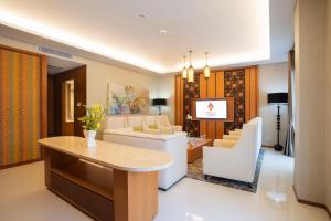 Gallery image of Aruna Senggigi Resort & Convention in Senggigi 