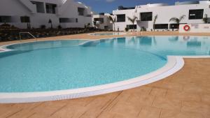 The swimming pool at or close to Marta & Lorenzo Apartment. Fuerteventura