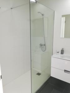 A bathroom at Marta & Lorenzo Apartment. Fuerteventura