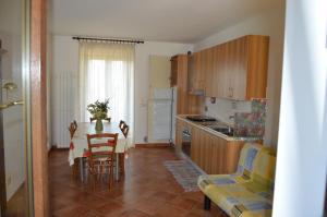 A kitchen or kitchenette at La Sorgente Del Subasio ASSISI