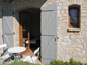 Fotografie z fotogalerie ubytování Logis Hôtel Restaurant Le Mas de Mon Père v destinaci Saint-Jean-le-Centenier