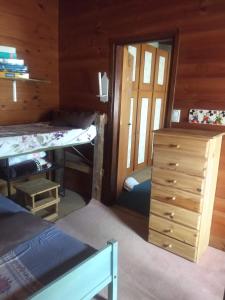 Katil dua tingkat atau katil-katil dua tingkat dalam bilik di "Mahilo Casa"