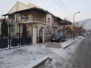 Nespecifikovaný výhled na hory nebo výhled na hory při pohledu z apartmánu