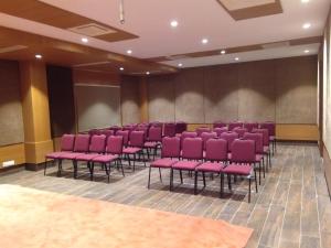 Rathna Residency商务区和/或会议室