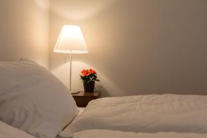 Ein Bett oder Betten in einem Zimmer der Unterkunft Wohnung für 4 Pers in Sechtem bei Köln/Bonn, DB-Anschluß