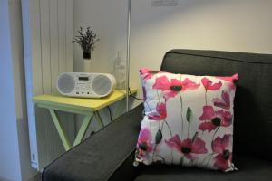 Posezení v ubytování Garden studio apt-FREE parking,close D8,metro,EXPO