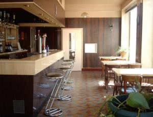Fotografie z fotogalerie ubytování Hotel Le Colbert epernay v destinaci Épernay