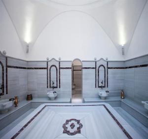 Bilik mandi di Hammamhane