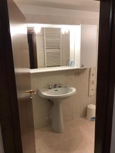 Bilik mandi di Casa Cortese +40 gambar