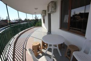 En balkong eller terrass på Rustaveli 106