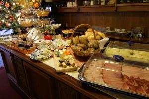 Cibo presso l'affittacamere o nelle vicinanze