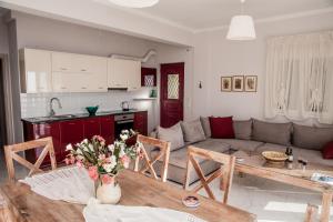 Gallery image of Plagia's Sunset Apartments in Exanthia
