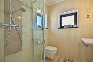 Kúpeľňa v ubytovaní Luxury Stone Villa Zanelli