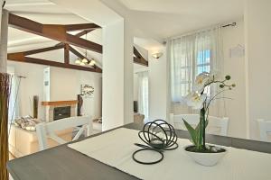 Fotografia z galérie ubytovania Luxury Stone Villa Zanelli v destinácii Ližnjan