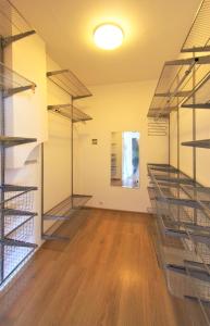 Poschodová posteľ alebo postele v izbe v ubytovaní Perfect Stay - "Apartament Zamkowy" - parking place