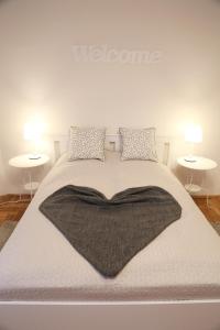 Posteľ alebo postele v izbe v ubytovaní Apartman - Heart of Budapest