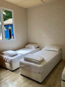 Легло или легла в стая в Къмпинг - Бунгала "НЕСТИНАРКА", Царево Camping - Bunglalows "NESTINARKA", Tzarevo