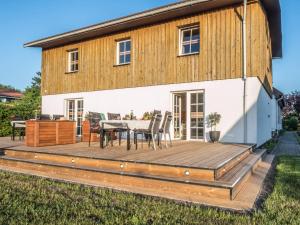 Το κτήριο όπου στεγάζεται  το διαμέρισμα