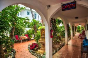 Giardino di Coconut Palms Inn