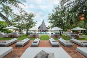 O grădină în afara Sadara Resort
