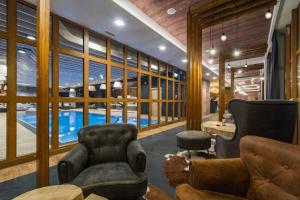 Szczawnica Park Resort & Spa的休息区