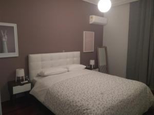 Katil atau katil-katil dalam bilik di Athenian Luxury apartment, near metro station Chalandri, Nu 2