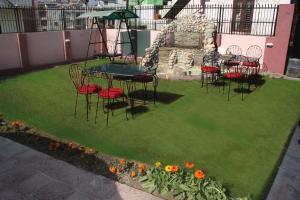 Zahrada ubytování Sitapaila Home Stay and Apartment + 12 fotografií