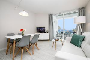 Un televizor și/sau centru de divertisment la Apartment Sirella 2