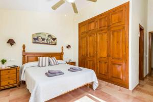 Postel nebo postele na pokoji v ubytování Villa Marcolis Cel + 18 fotografií