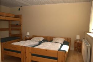 Krevet ili kreveti u jedinici u objektu Sorø Camping & Cottages